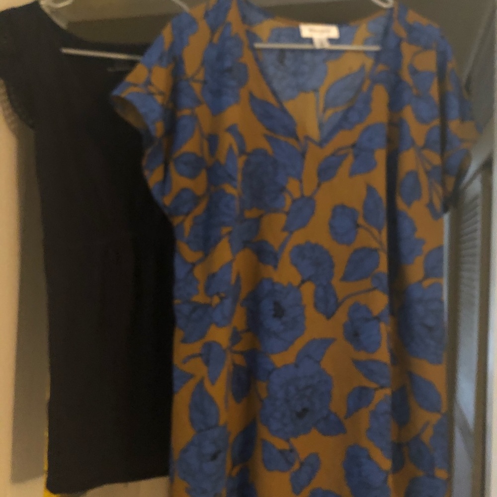 Maternity top bundle